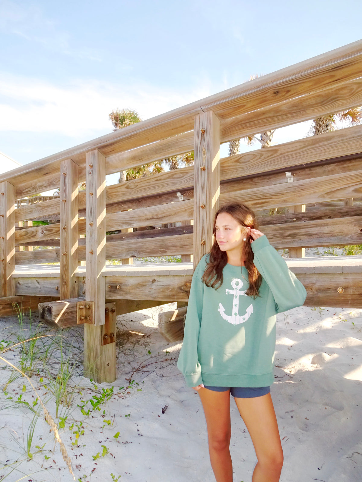 Palm Anchor Crewneck